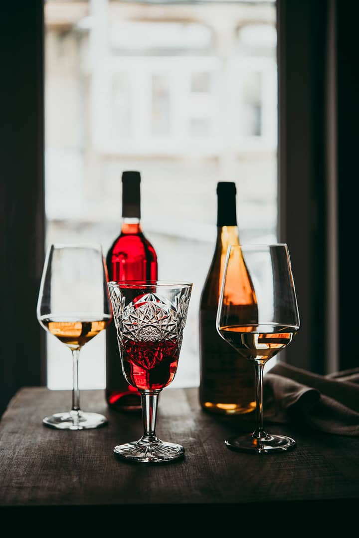 Vin rouge et vin orange. 