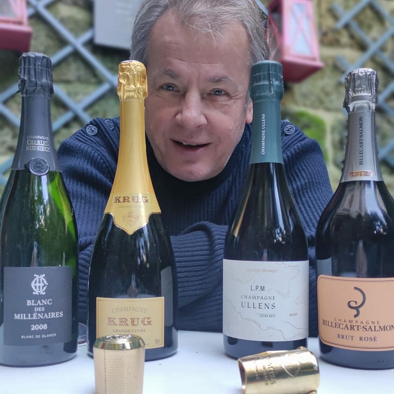 jean-luc jamrozik avec 4 bouteille de champagne de lux